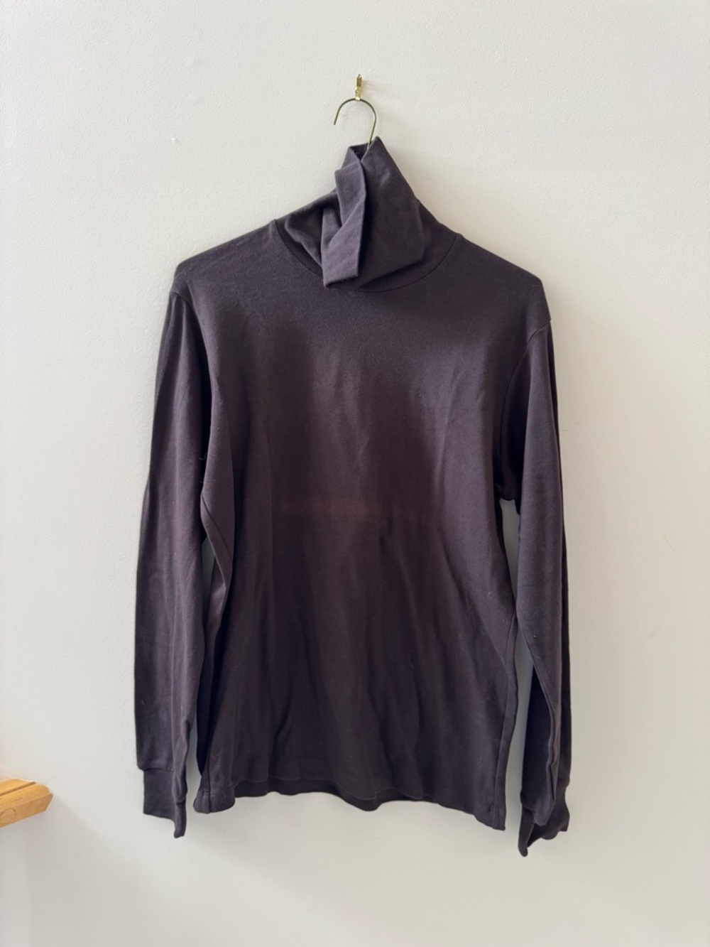 Uniqlo Men's Turtleneck Sweater - Dark Brown